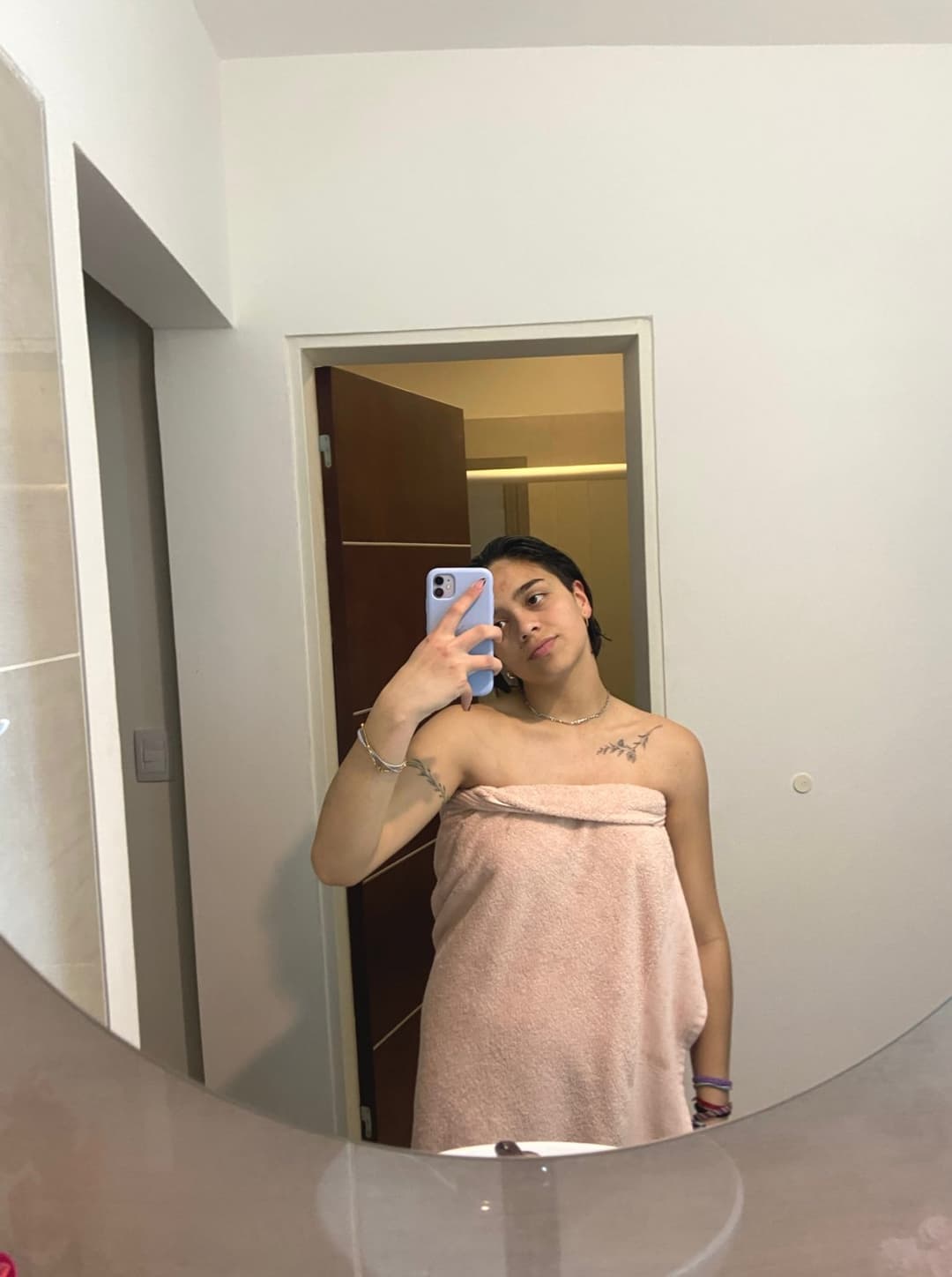 You want me to throw my towel on the floor, right baby