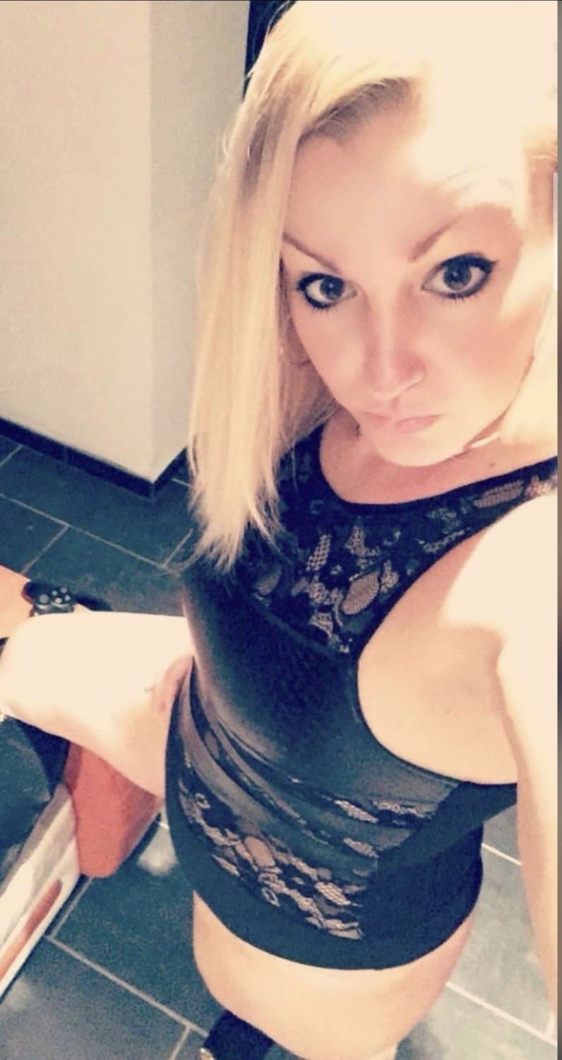 Hot slut sent by a super submissive guy.