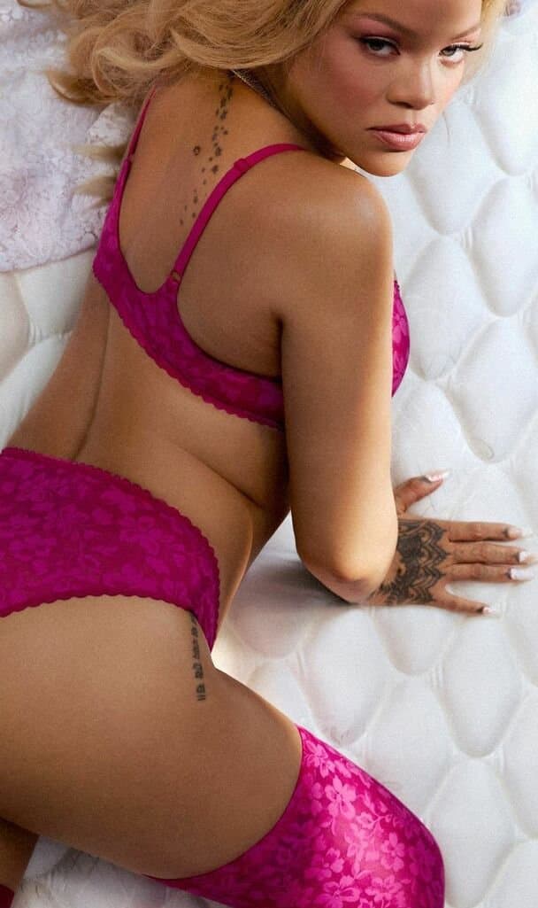 Rihanna Is Such A Beautiful Goddess Slut How Could You Not Resist A Edging Session ??