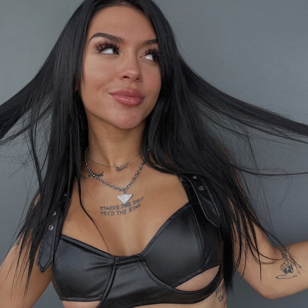 WWE Star Turned OF Star