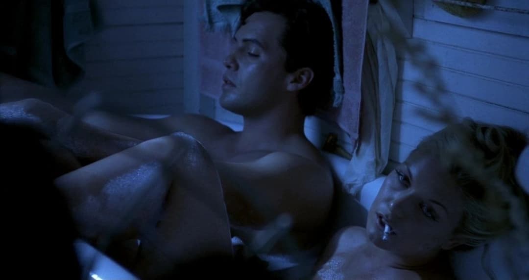 Burn everything with fire (1997), Sex Scenes ?