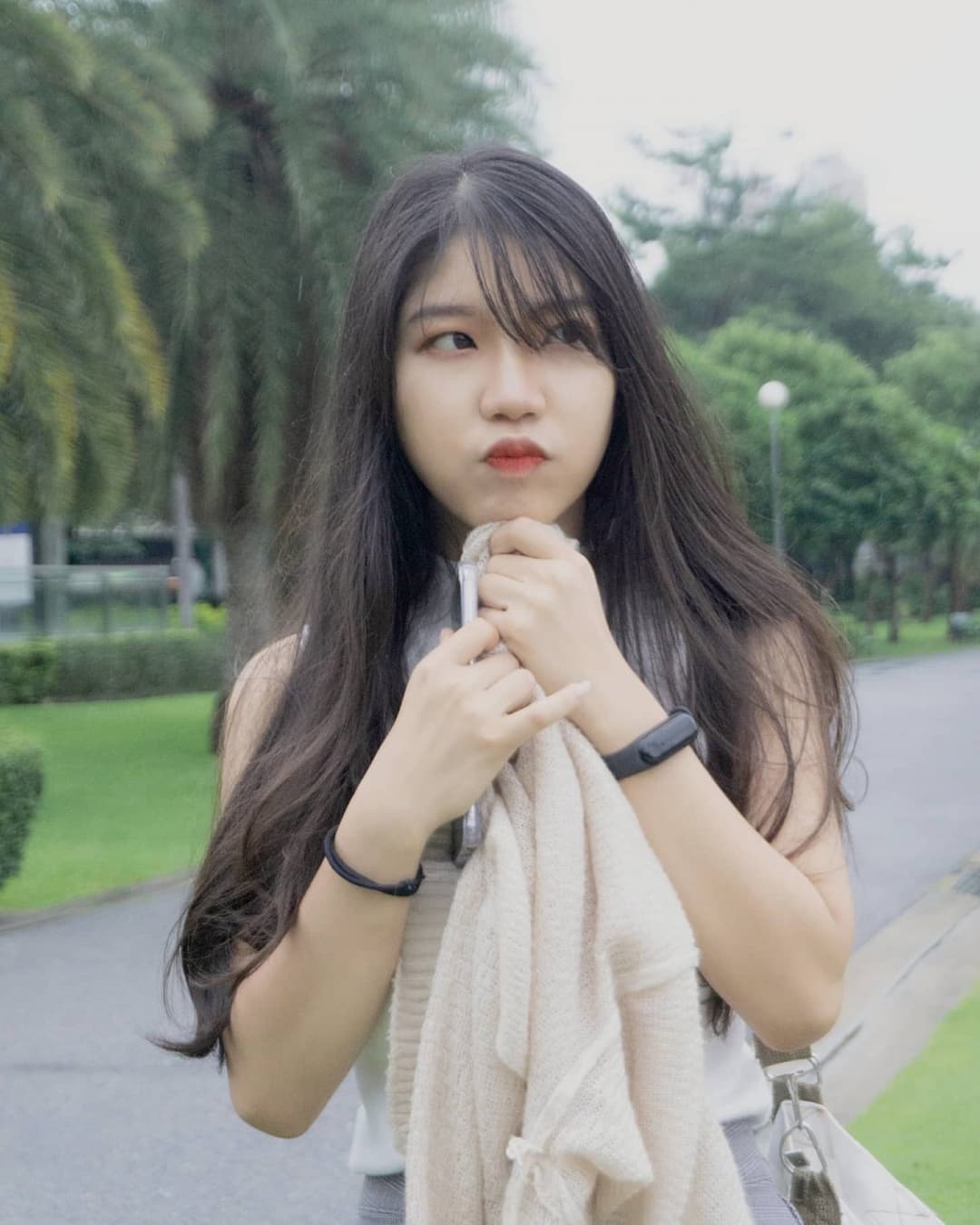 Sexy Big boobs Thai college babe shows her hot and busty body on Instagram