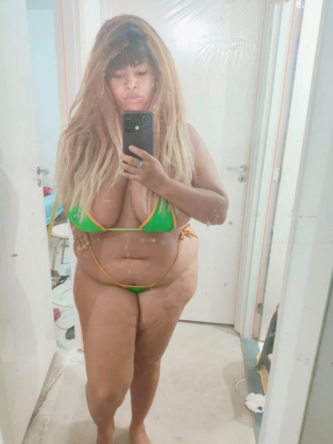 Gislaine gorda rabuda e peituda