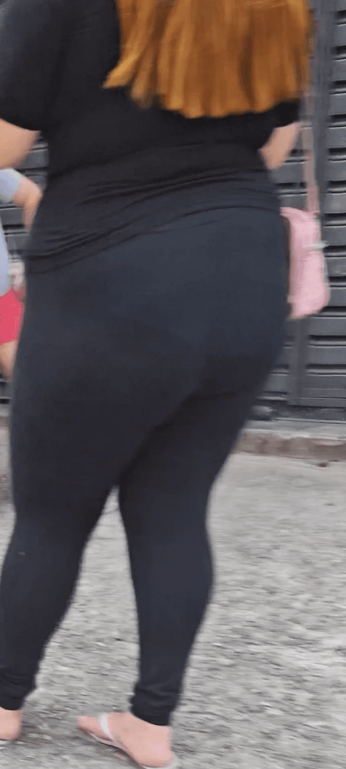 Gordinha gostosa ( Cara de safada que goza dando o cuzão) + Bônus -Gostosa do rabo lindo de legging.