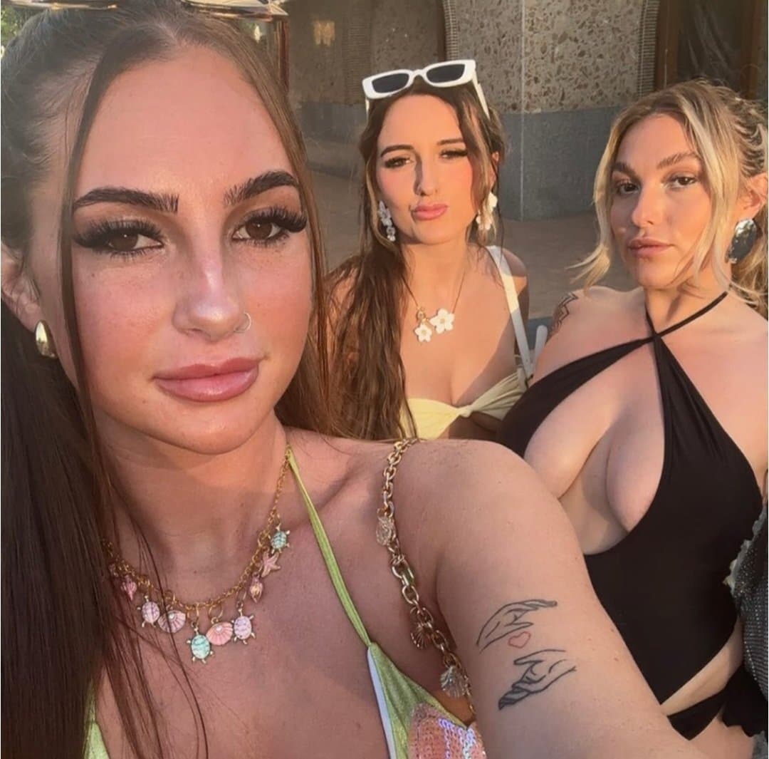 Hot tatted big titty blonde slut chav uk dsl brown eyes