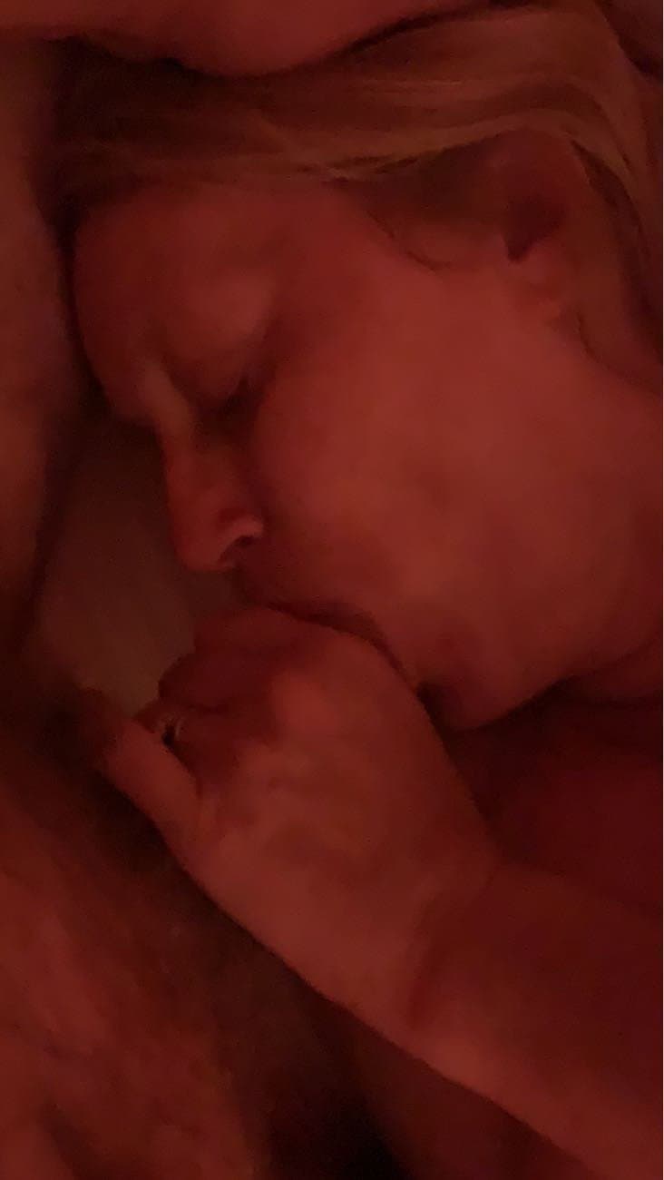 Click to view full size Clair, 60yo, blonde and and hot as the hell. Share this GILF