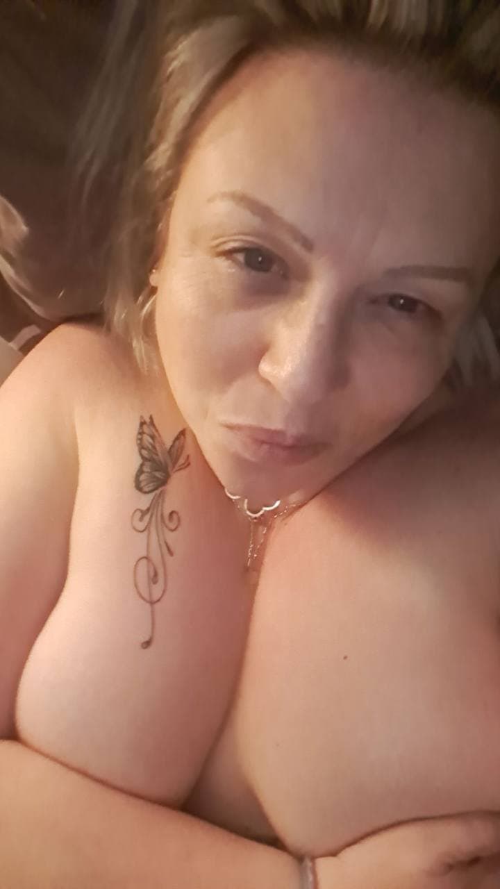 Corinne, a 52yo milf from France