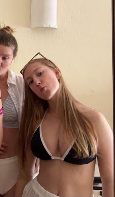 Real hidden cam on a sexy teen girlfriend in the shower leaked