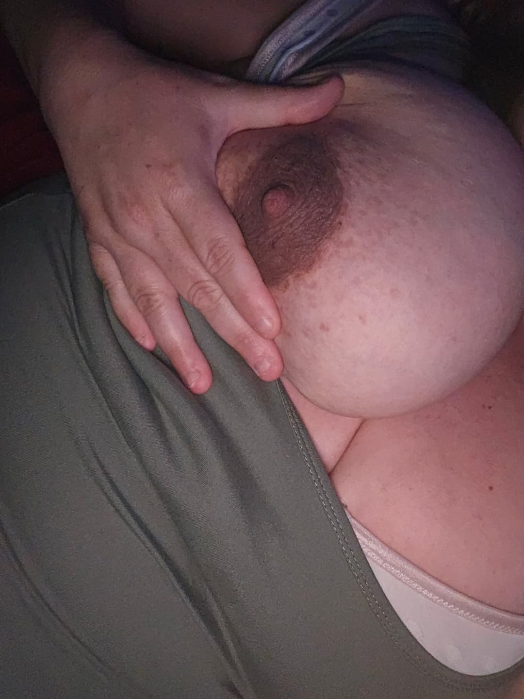 Hé drink His Milk and after hé fuck this mommy