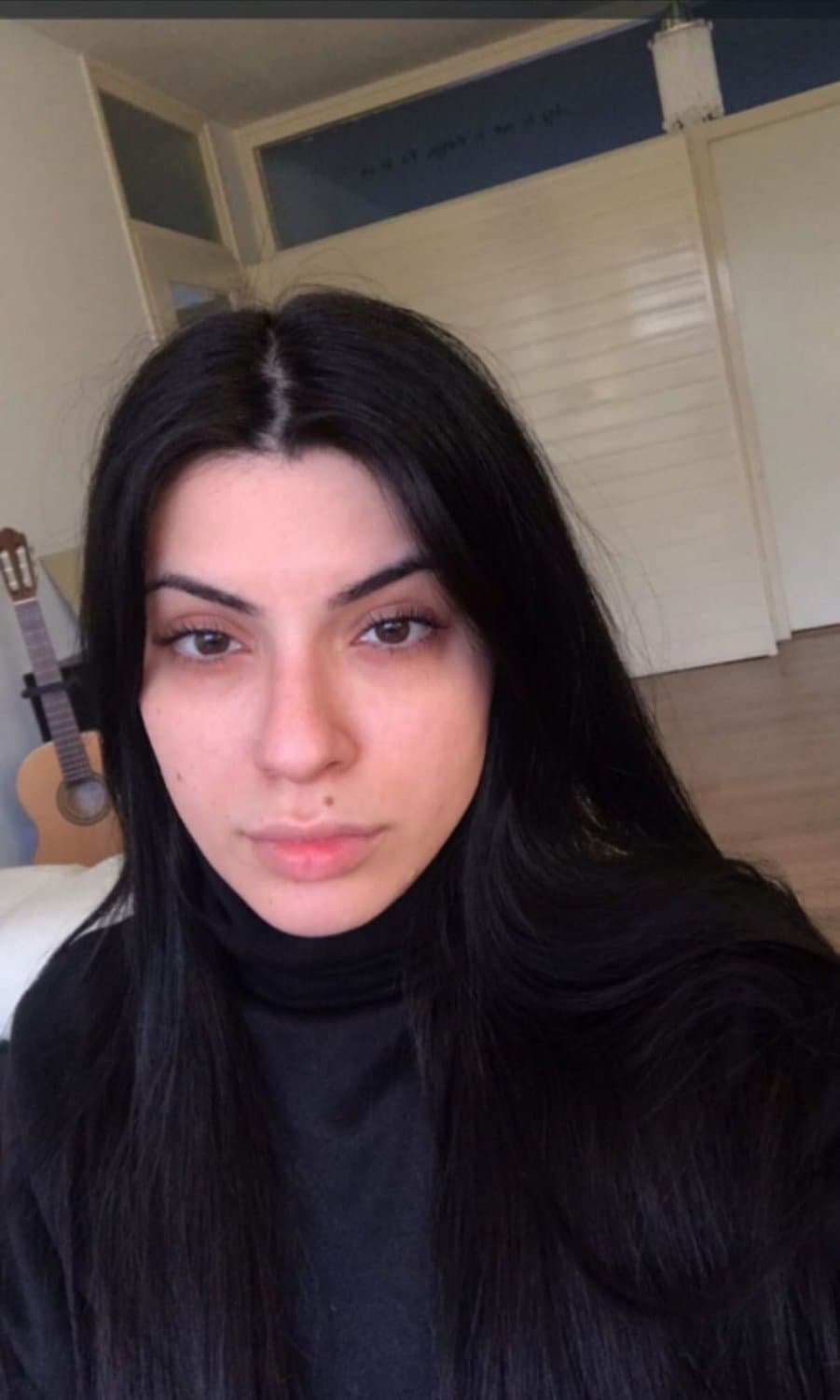 Arab Muslim babe Darya turned into a slut with AI