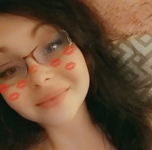 Ignorant slut with huge tits invited me over to smoke a blunt and fuck