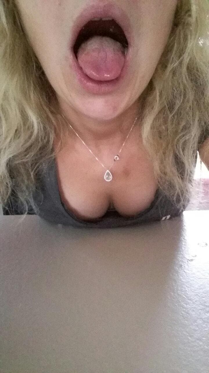 Infirmière salope à partager