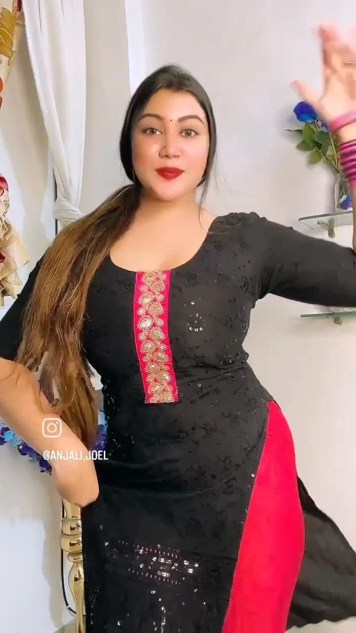 Beautiful Indian busty girl Anjali Joel