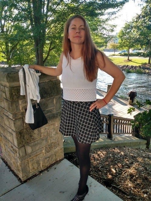 Hi,  I am interested in becoming an adult model.   If interested,  https://photos.app.goo.gl/h9aKhs1