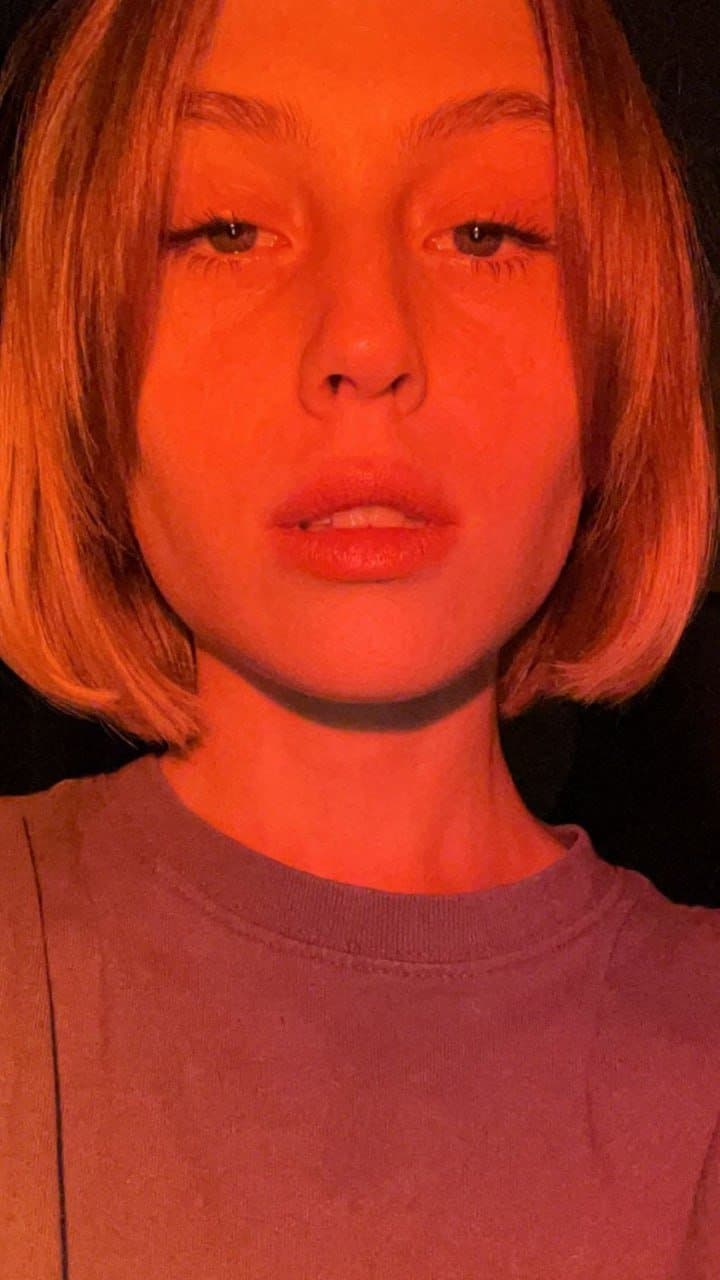 Click to view full size foi pros EUA só pra comer a namorada virtual