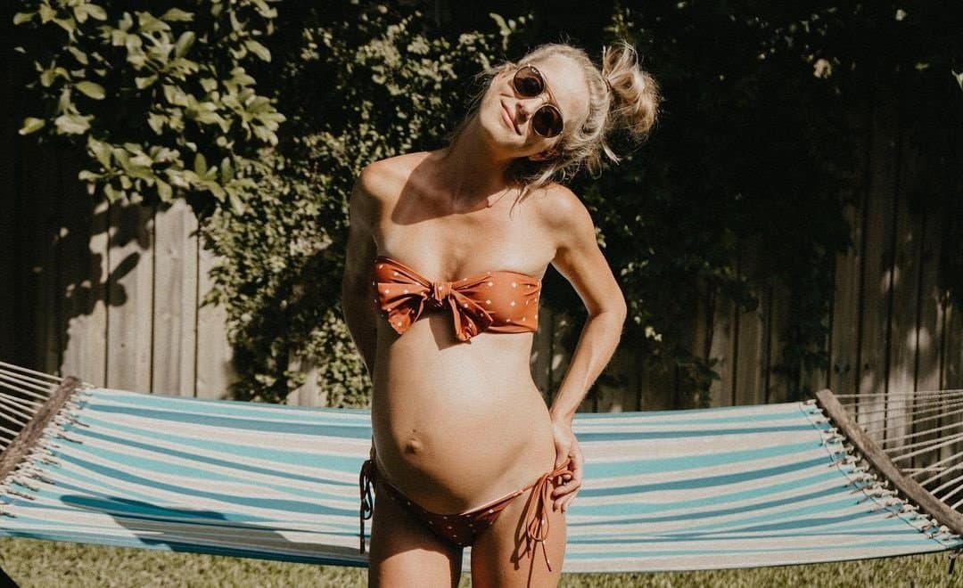 Skinny Milf Allie Wes