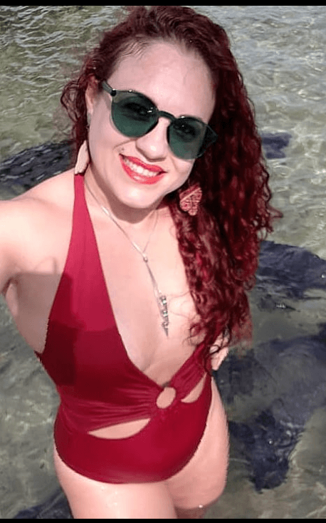 Uma delícia casada, traindo com o comedor,chamada Angela ??