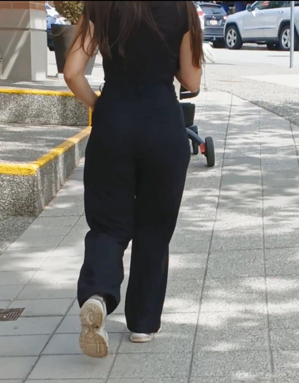 Sexy pants on pawg lady walking down the street
