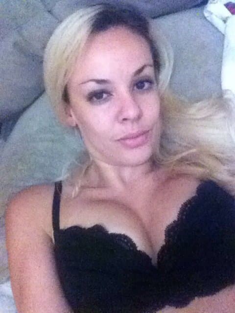 Brazilian nurse from SAMU (Mobile Emergency Care Service) Public Health Care leaked photos