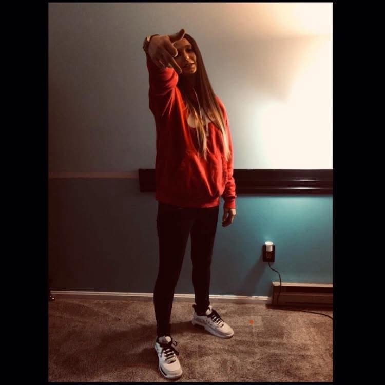 She invited me to her apartment every day so she could smoke meth a my big white cock in her pussy