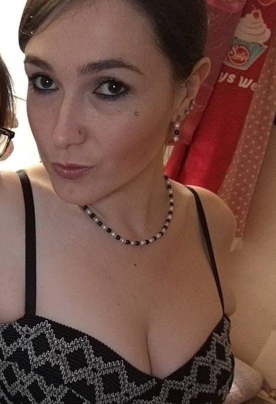 Julchen 32yo Frome Germany licked pussy and spread pussy good. For same treatment Kik JamesDenker85