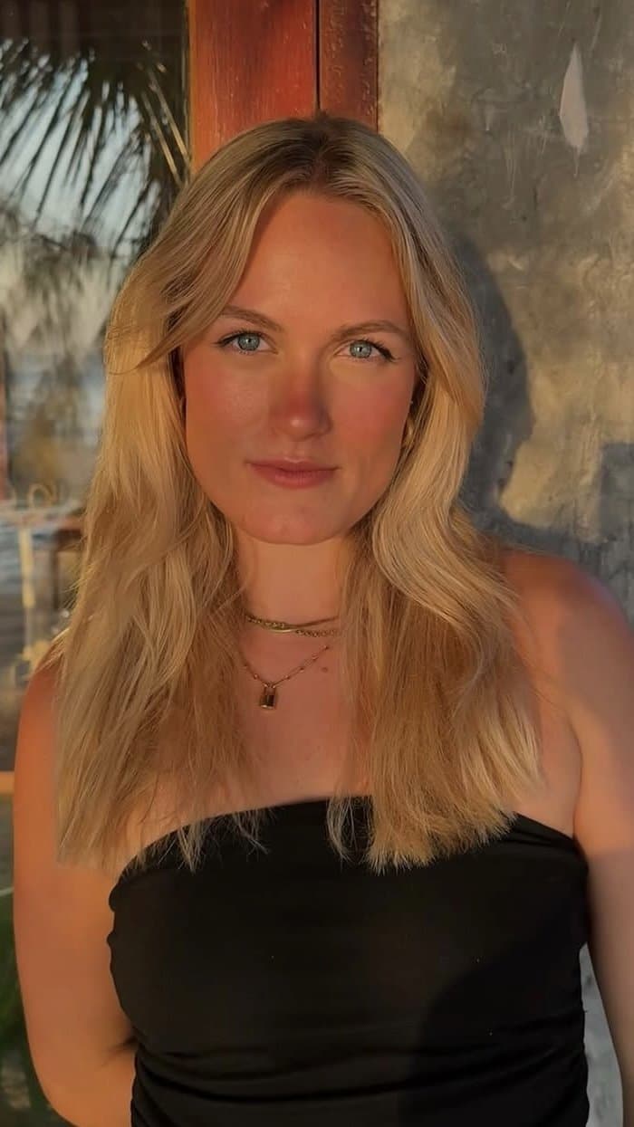 Young german slut earns money as escort / junge deutsche schlampe verdient ihr Geld als Escort