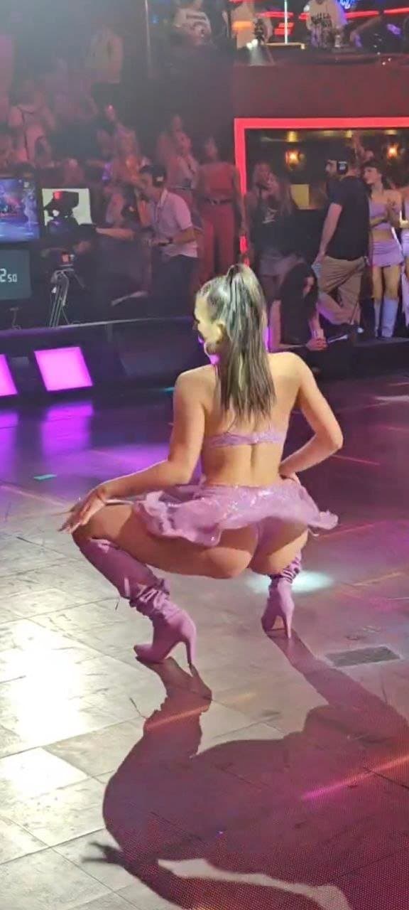 Martu Morales la joven puta más deseada por los argentinos