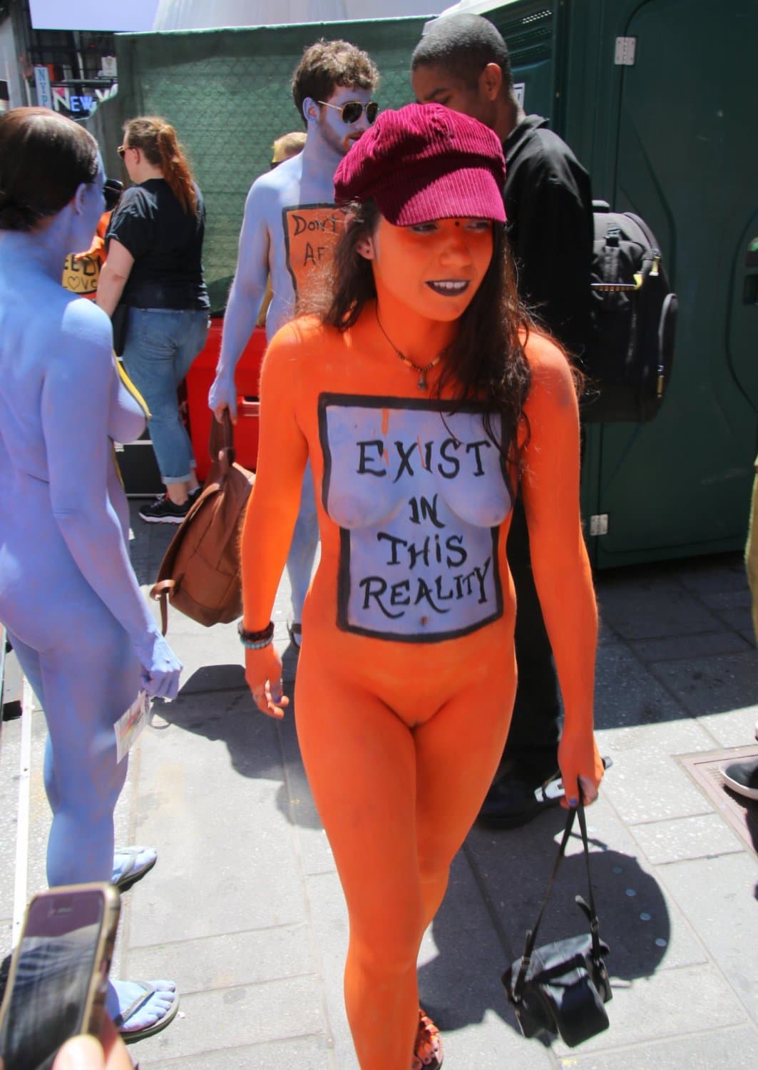 Pretty Nudist New Yorker Body Paint