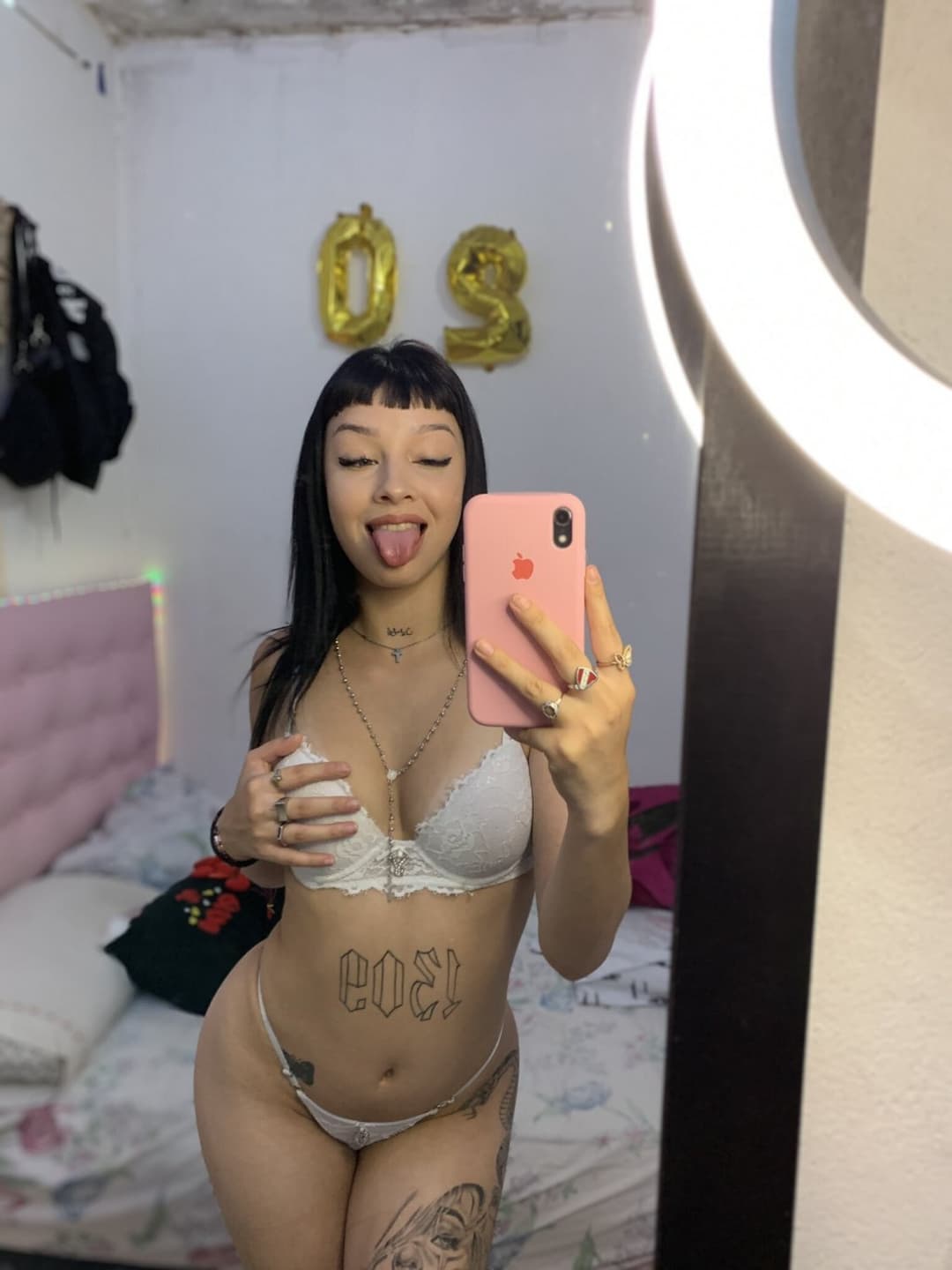 NICOL PUTITA? Pendeja puta Megapost tetas culo y videoss