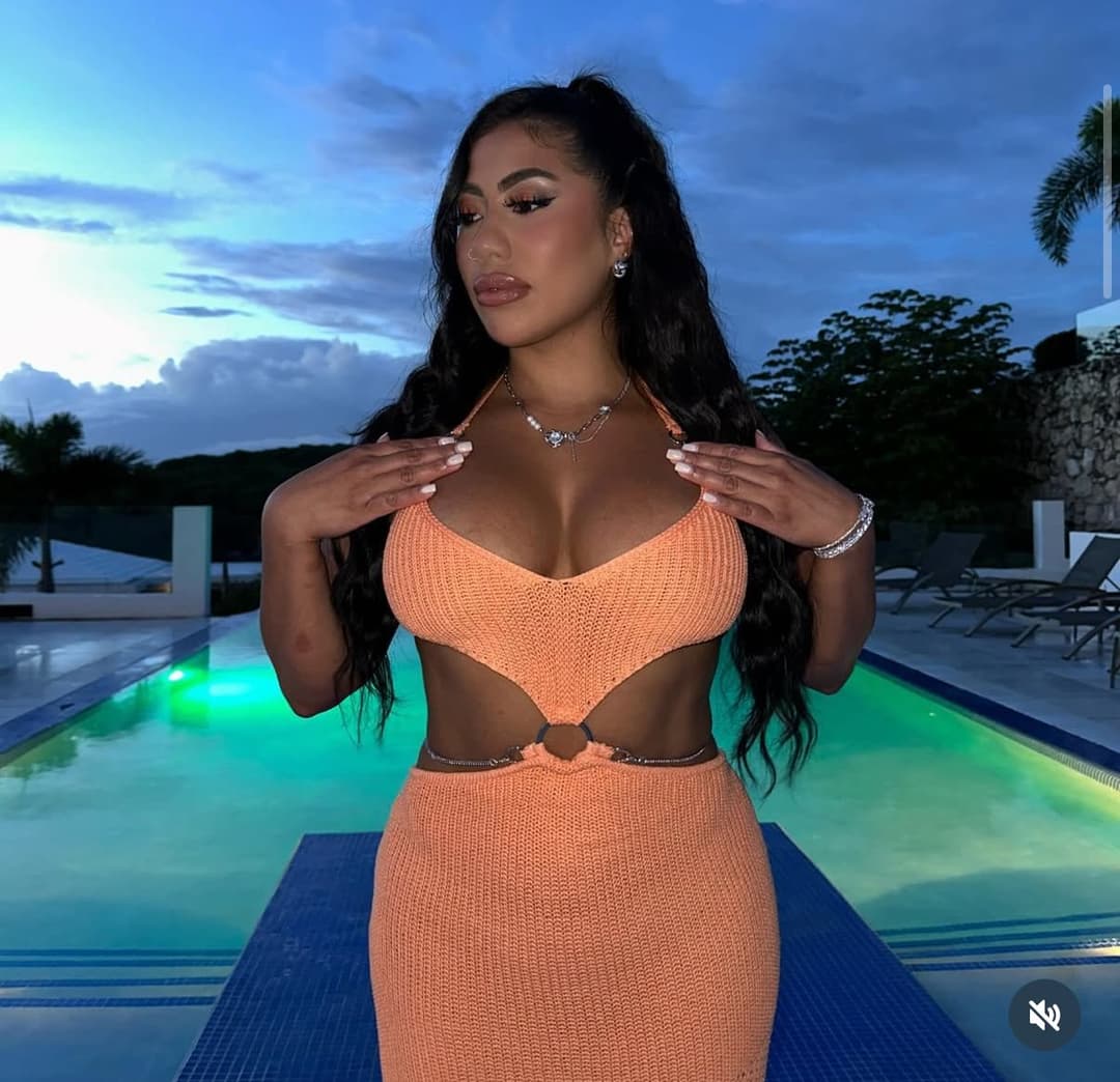 Chicago Latina - who got her. Willing to trade