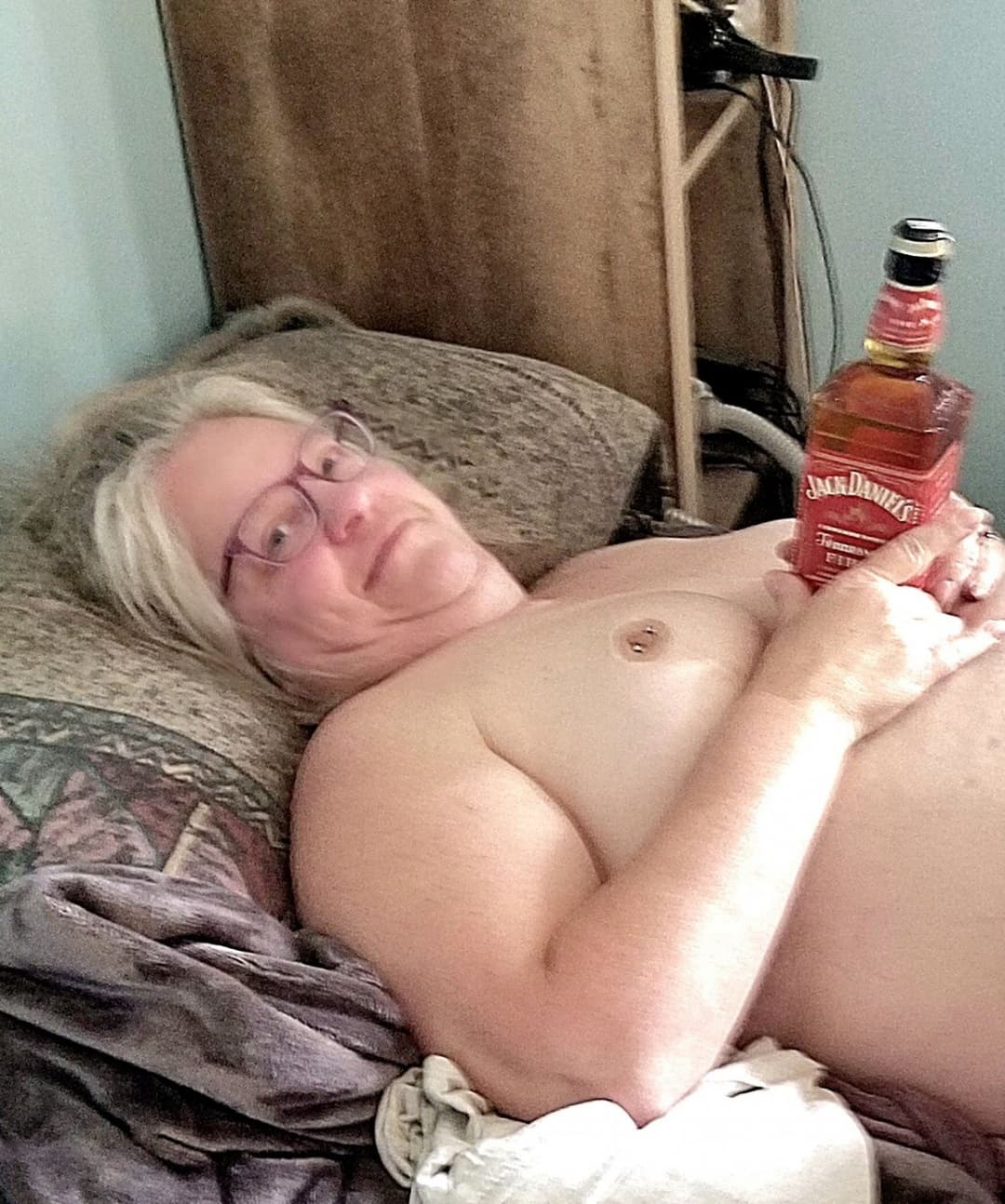 Chubby wife loves her Jack Fire insertion bottle nude