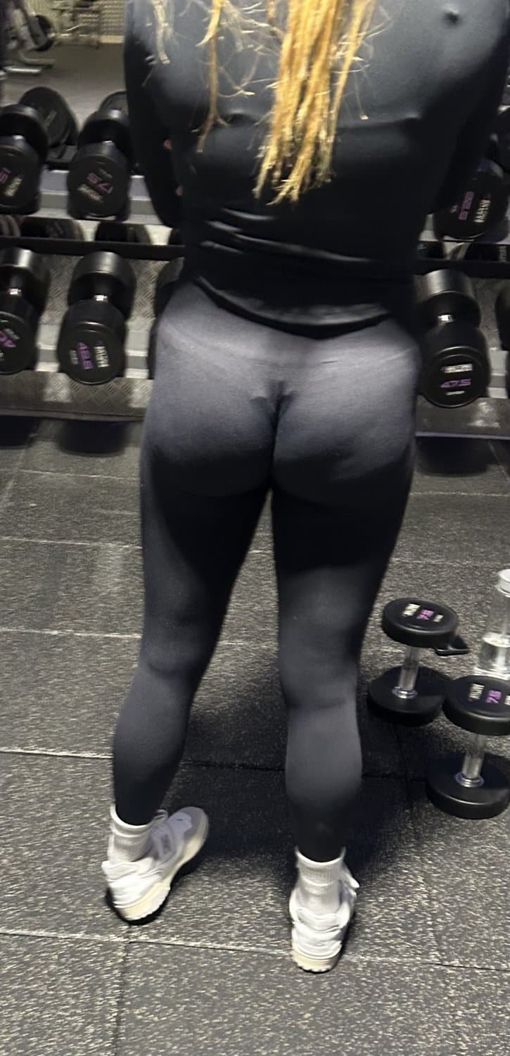 Amateur Uk Babe In Tight black Gym Leggings [VPL] Underwear Outlines