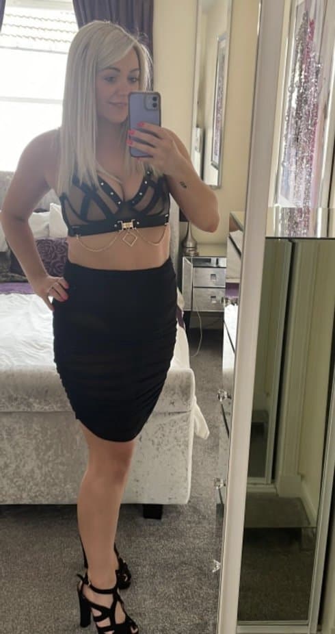 Hot milfs spicy pics leaked