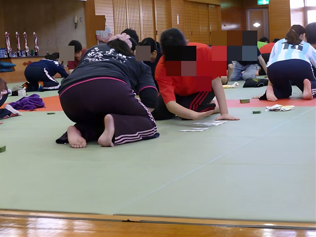 Japanese sexy karuta