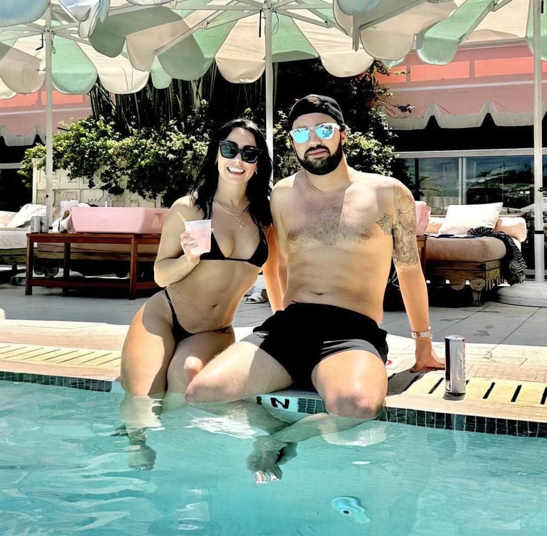 Watching His Slut Wife Fuck BBC