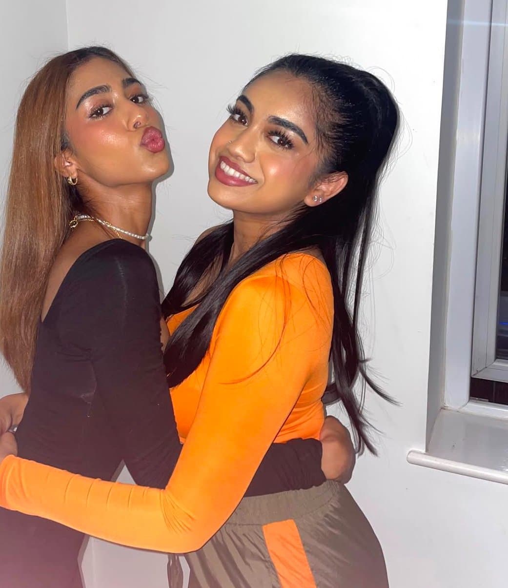 Tamil baddie dm to wankchat or submissions Indian paki Bengali