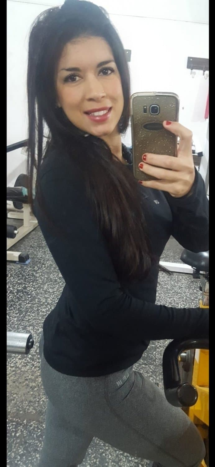 Brunette mim 40yo bubble butt