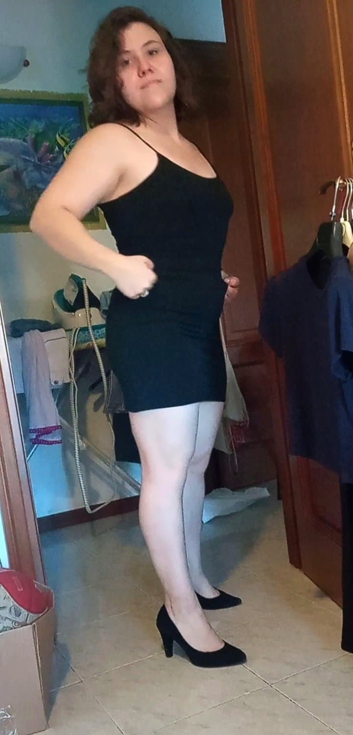 amateur girlfriend striptease, video leak