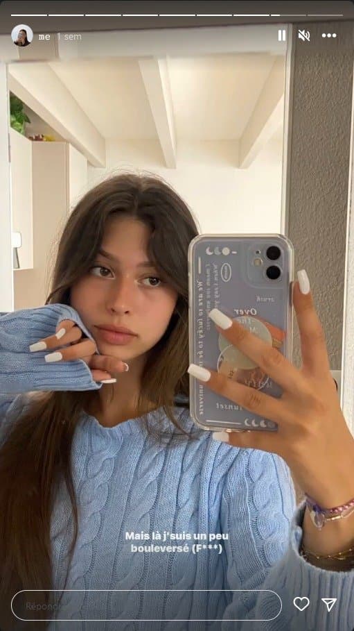 Click to view full size Elise, une amie à moi, une vraie petite salope