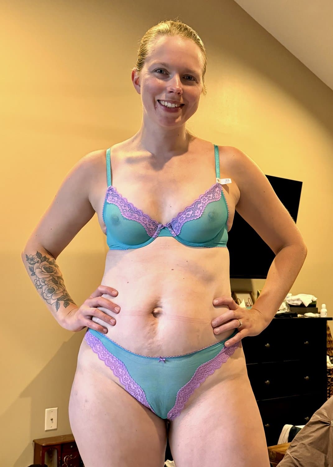 Amateur wife lingerie strip