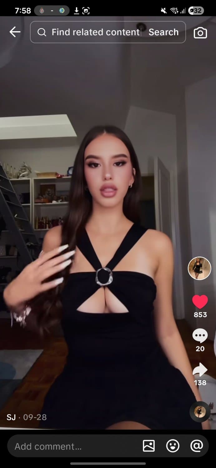 Sofija Jacovic ako ima neko od nje dm