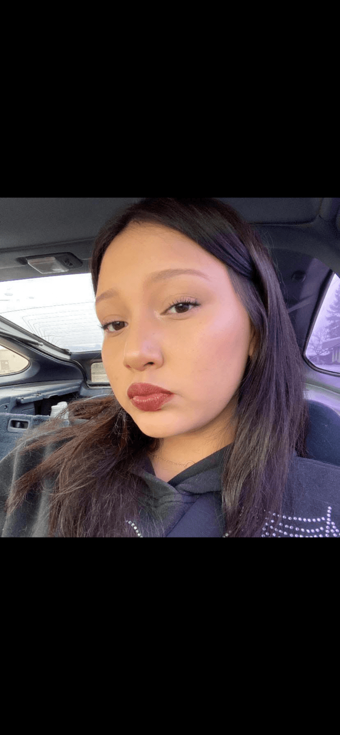 Click to view full size Native shaking some ass and some feet pics