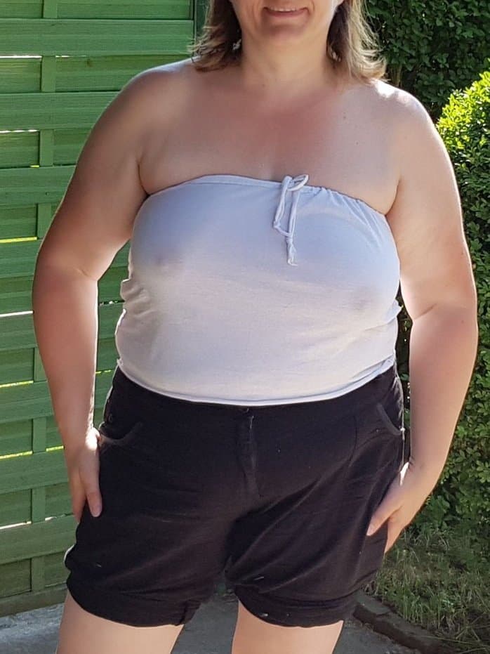 German chubby BBW showing big tits and pussy outdoor in garden - comment her