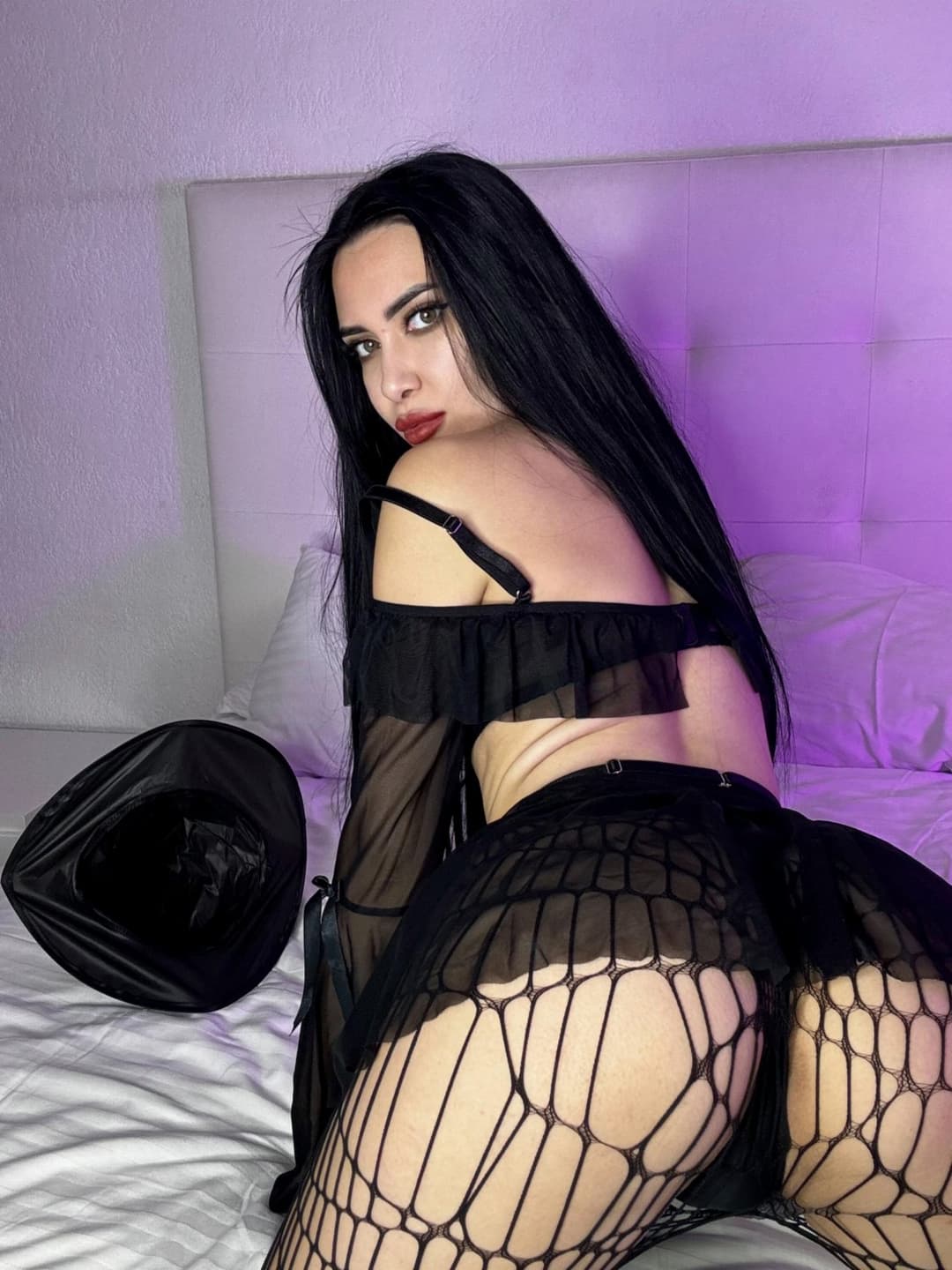 Would you still play with my booty despite me having such a pale skin?