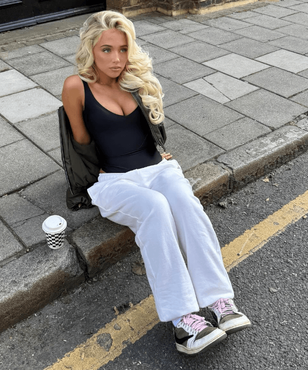 Underrated slut (Ami Charlize