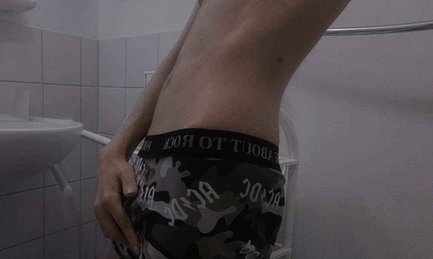 Humiliation junkie, Lennox Dean Gunther needs to be a webslut! Discord/Telegram demon_noxxy