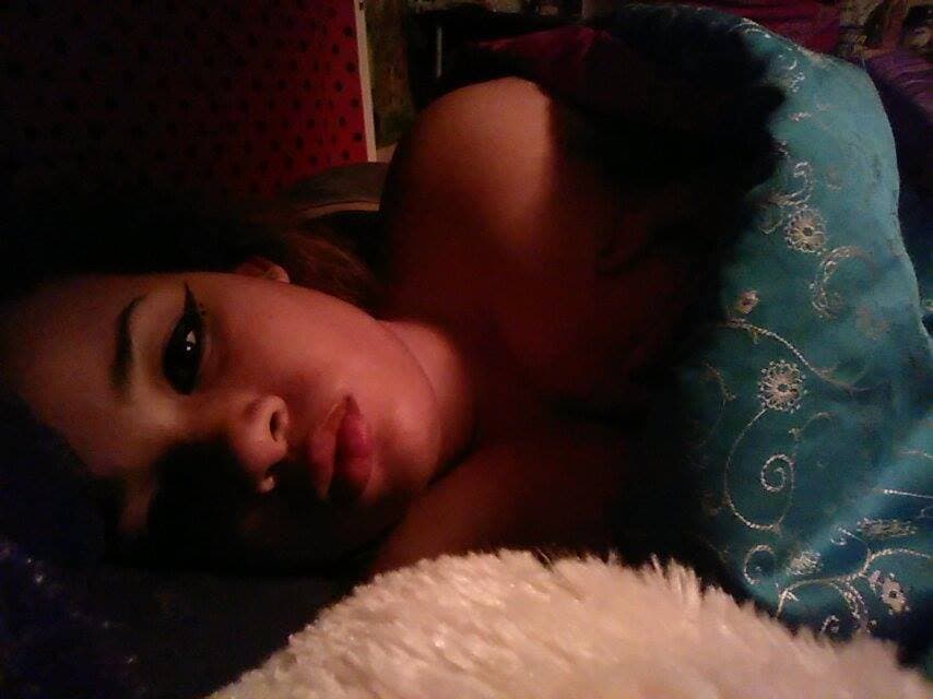 Cute and Chubby Ebony Girlfriend Leaked Giving Handjob to BWC while Getting Fingered Like A Whore