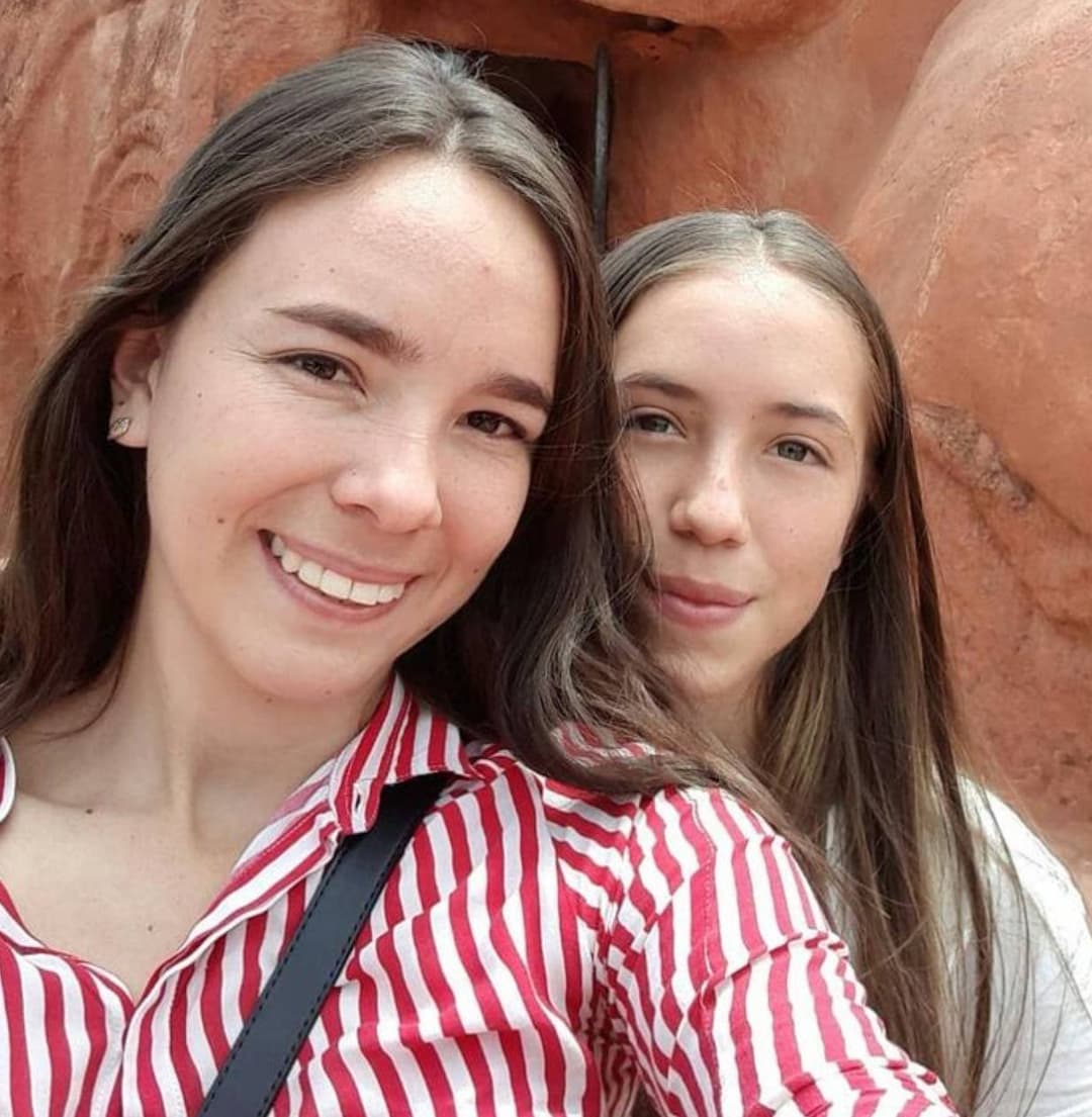 Las putas hermanitas de La Cruz. Dayanna y Yulianna de la cruz Zapata.