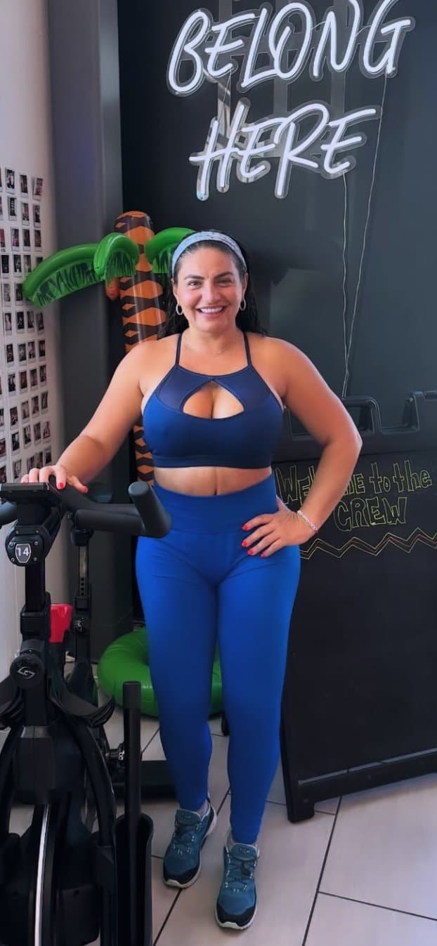 Floridia Spanish milf Mafe Gordon