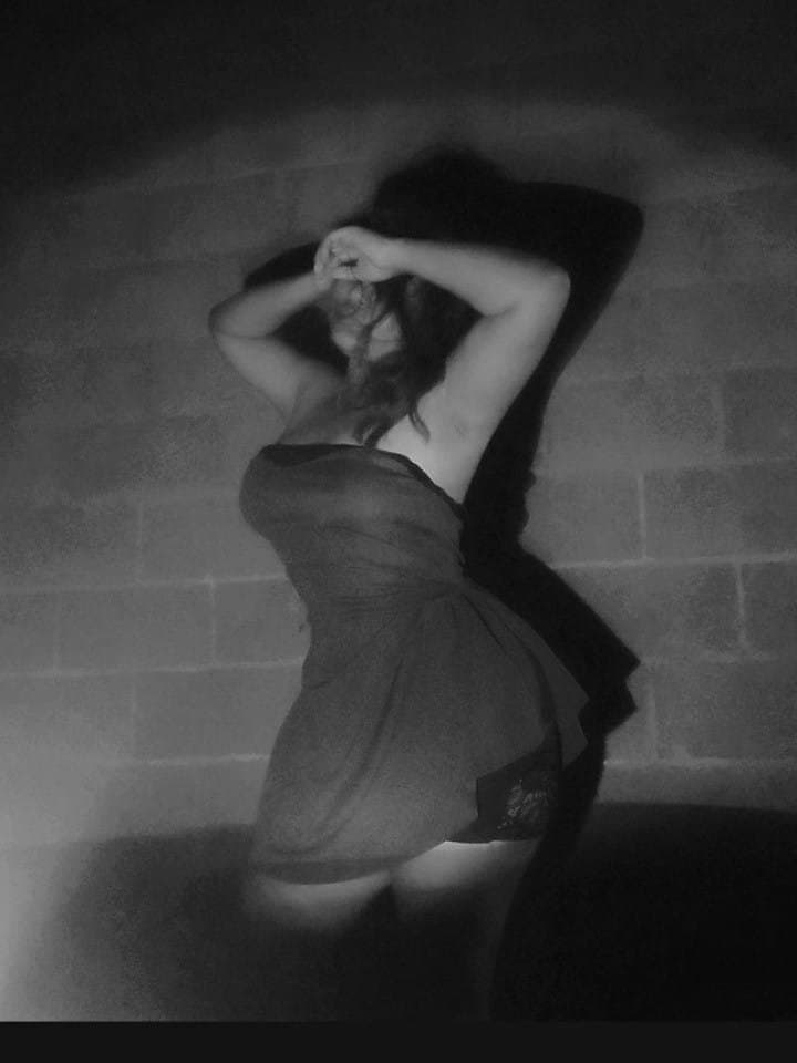 MEXICANA NALGONA, los que compartan les enviare su nombre y sus redes en mensaje???